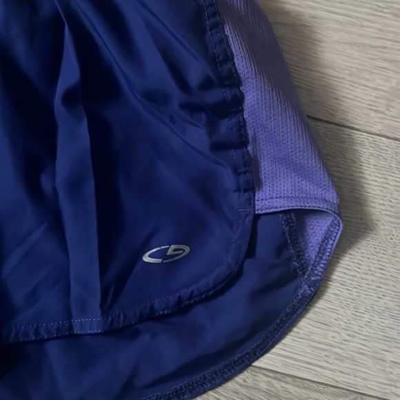 Champion purple shorts - Picture 2 of 5